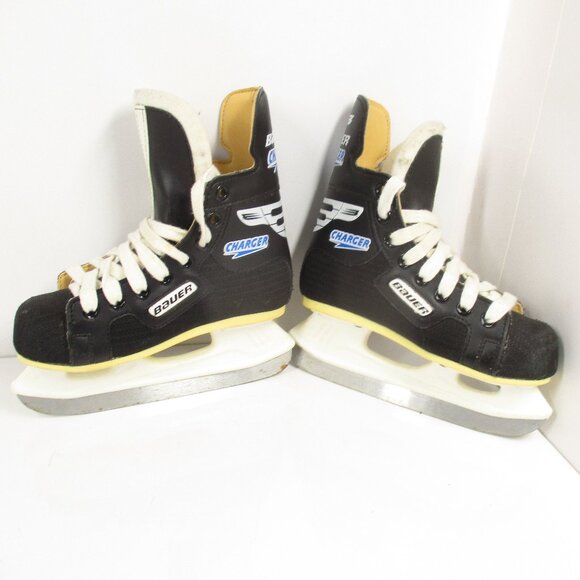 Bauer Charger Ice Hockey Skates Youth Shoe Size Y13 D - Picture 1 of 8